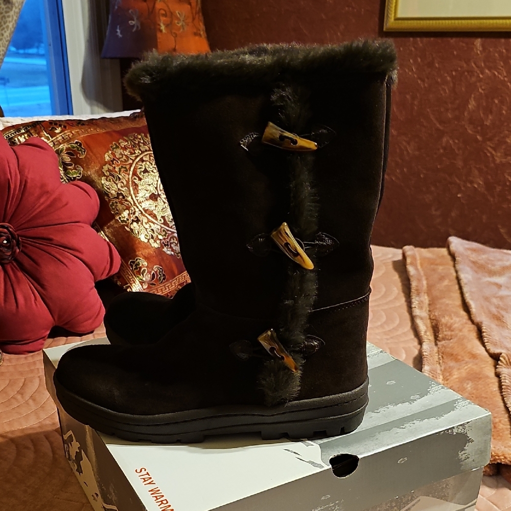 Bass Brown Suede Winter Boots with Fur Trim, New